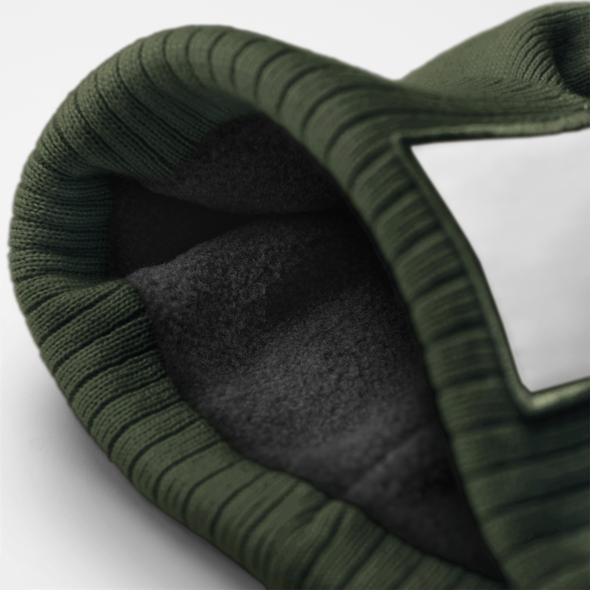Appliqué Patch Pom Beanie - Beechfield