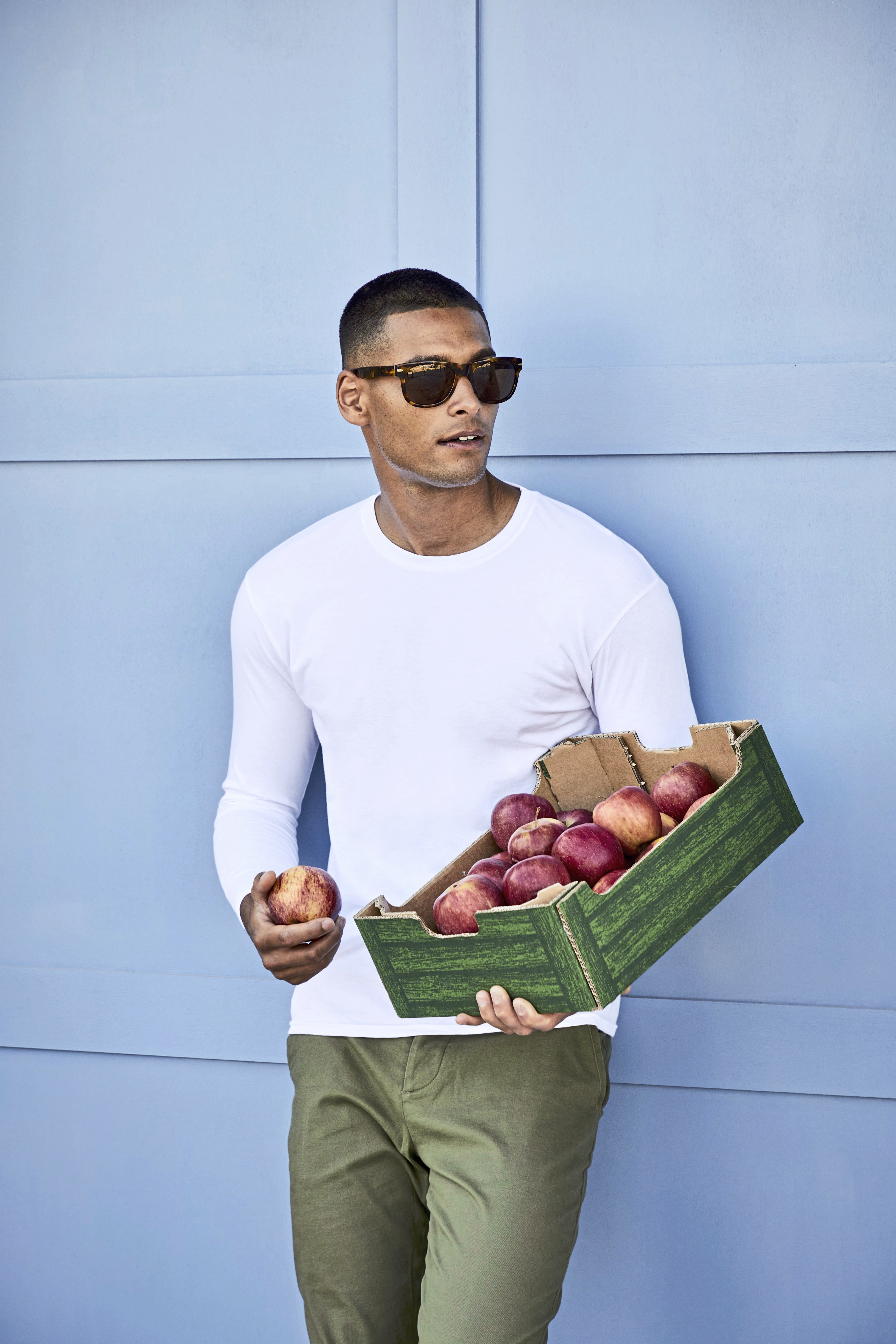 Iconic 150 Long Sleeve T - Fruit of the Loom