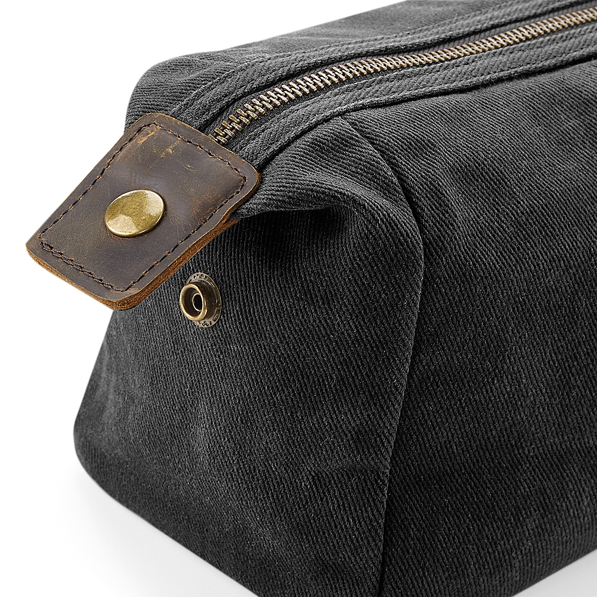 Heritage Waxed Canvas Wash Bag - Quadra